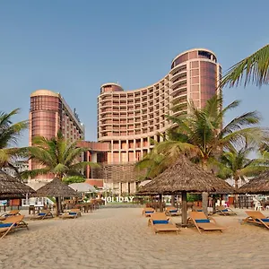 Holiday Beach Hotel Danang Da Nang